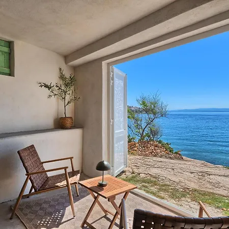 Villa Provencal - Beachfront With Infinity Pool